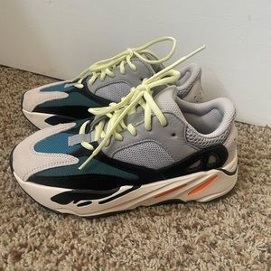 Adidas YeezyBoost 700 Waverunner